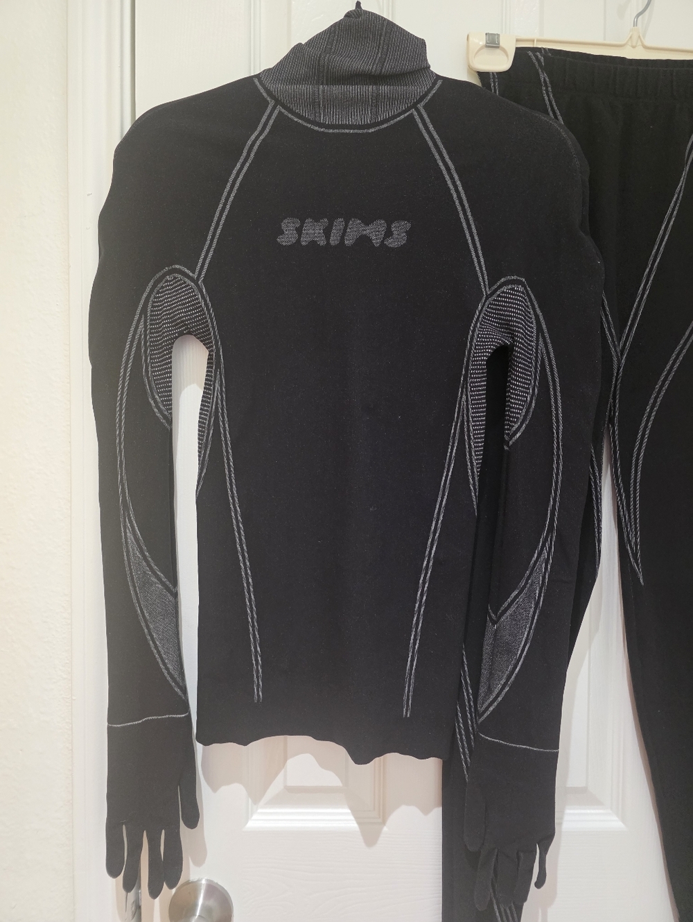 SKIMS First Layer Set With Bottoms And Top Both Size M-XL - Picture 5 of 11